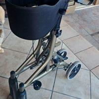 DEAMBULATORE BARIATRICO PIEGHEVOLE ROLLATOR 