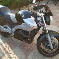 Suzuki GSR 600 - 2009