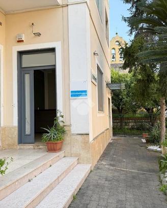 3 LOCALI A SANT'ANASTASIA