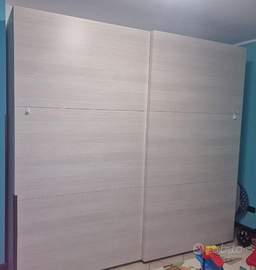 Armadio usato a 2 ante scorrevoli codice:423