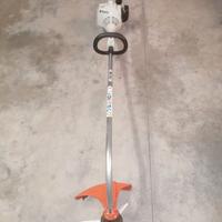 Decespugliatore tagliabordi Stihl Fs 38