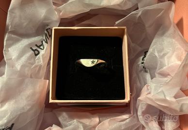 Anello mezzo sigillo con smalto Pandora
