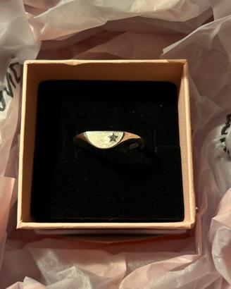 Anello mezzo sigillo con smalto Pandora