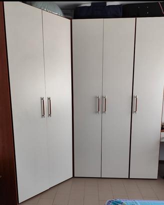 Armadio angolare con cabina armadio 