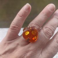 anello di ambra