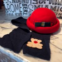 Cappello a bombetta in feltro Capo Cubo rosso