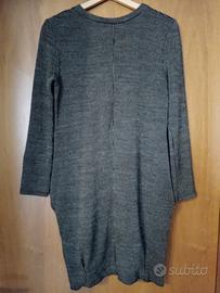 Mini abito invernale a righe nere e grigie nuovo