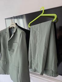 Completo elegante uomo