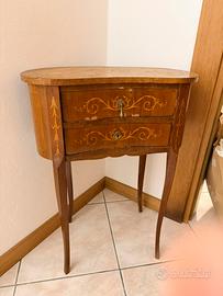COMODINO ANTICO IN LEGNO INTARSIATO