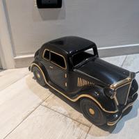 Rara lampada auto in ceramica nera