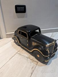 Rara lampada auto in ceramica nera