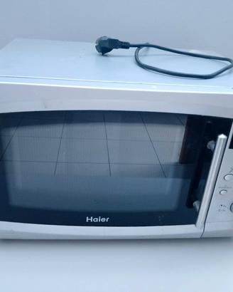 Microonde Haier modello grande