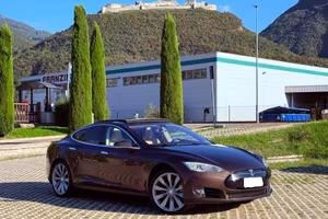 Tesla Model S 85 ,,RICARICA GRATIS A VITA”