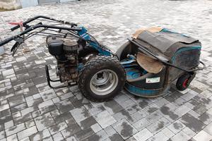 Trattorino tagliaerba