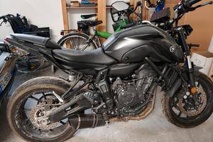 Yamaha mt07 35kw, indidentata a 4000€