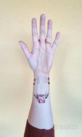 Collana stile retro con pietra rosa 