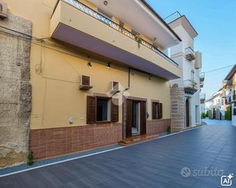 2 LOCALI A SAN FELICE A CANCELLO