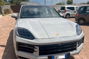 PORSCHE CAYENNE S E-HYBRID COUPE 2024, 519 cv