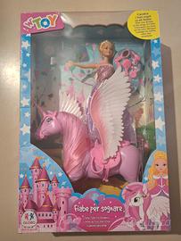 Bambola con unicorno