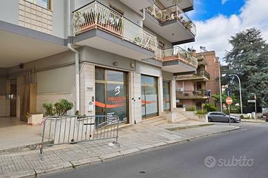 Ufficio a Putignano, via Lama di Pampini, 3 locali