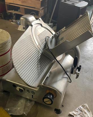 Affettatrice professionale Omas