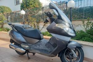 scooter aprilia atlantic 250