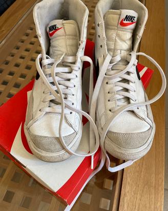 Nike Blazer Mid ‘77 vintage usate
