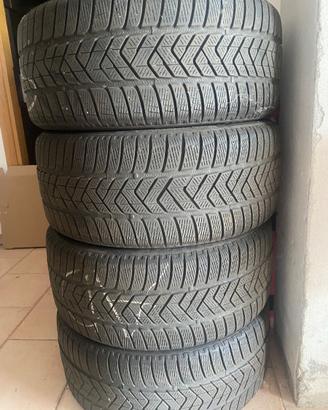 Pneumatici invernali  255/40 r19