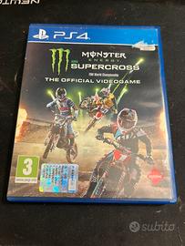 Set di tre giochj per ps4