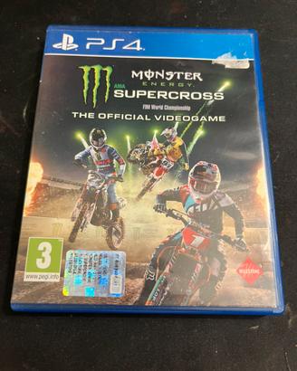 Set di tre giochj per ps4