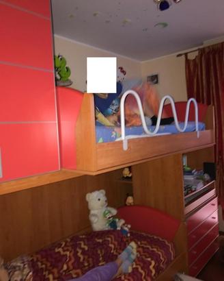 Cameretta bambini componibile con 3 letti