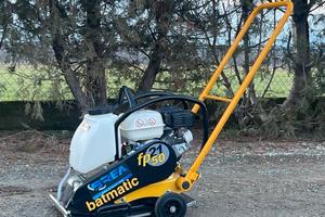 Piastra vibrante marcia avanti FP2150 con rollbar 