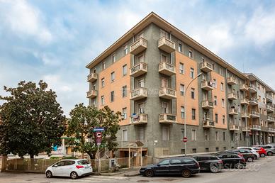 TRILOCALE COMODO AI SERVIZI!