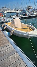 RANIERI SHARK 19 e diritto di ormeggio