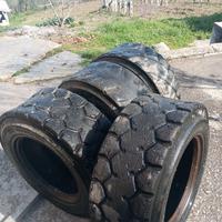 Pneumatici usati per minipala