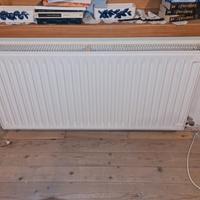 4 radiatori termosifoni acciaio De Longhi Platella
