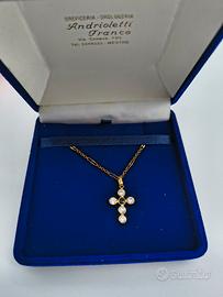 Collana in Oro Giallo 18 Carati  croce balestra