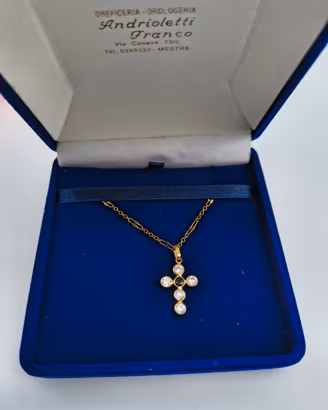 Collana in Oro Giallo 18 Carati  croce balestra