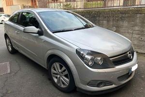 Opel Astra GTC 1.3 multijet 90cv