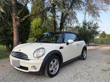 Mini cabrio (benzina) OK NEOPATENTATI