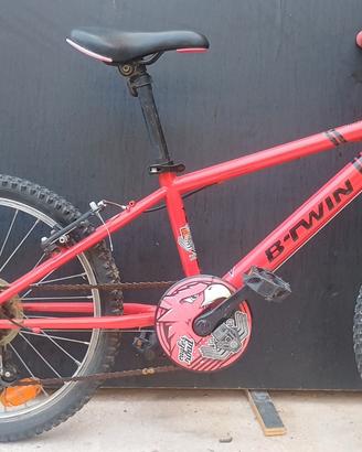 Mountain bike marca B'TWIN bambino 