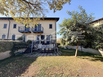 Villetta angolare con Giardino