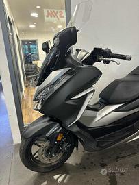 HONDA Forza 300