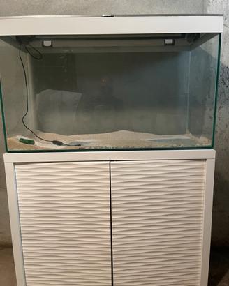 Acquario con mobile