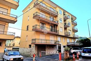 4 LOCALI A DIANO MARINA