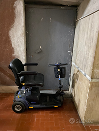 Scooter elettrico per disabili