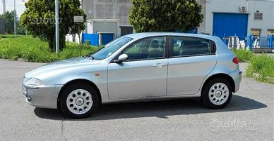 alfa romeo 147 