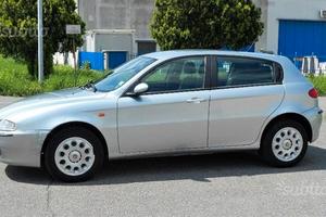 alfa romeo 147 