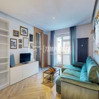 QUADRILOCALE RISTRUTTURATO CON BOX E SCENSORE - AL