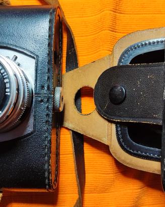 macchina fotografica HALINA